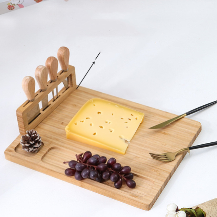 Planche à fromage en bambou avec porte-accessoires